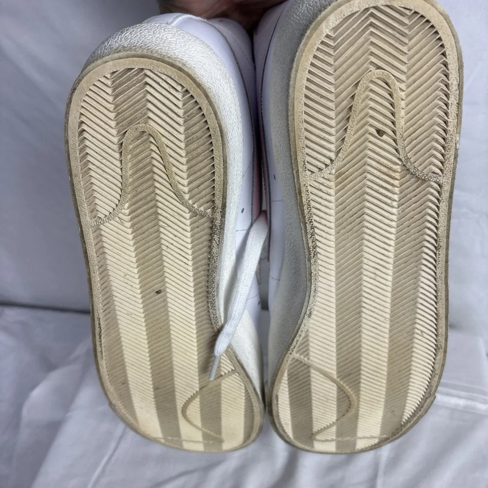 Nike product pair